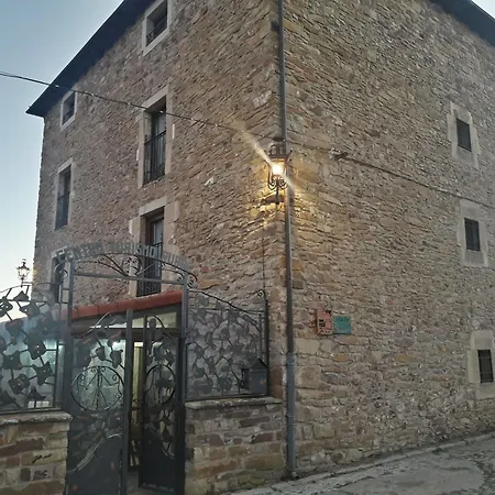 Hotel Rural Casa La Juana Country house